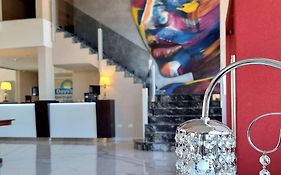 Days Inn By Wyndham Dolores Hotel Termal
